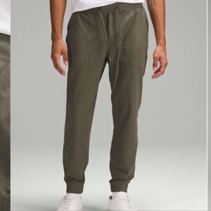 Lululemon ABC Skinny-Fit Jogger - XS - army Green